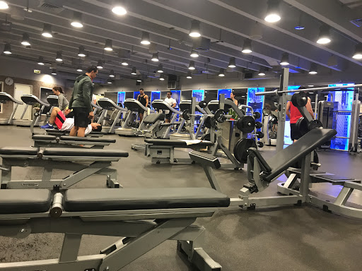 J Club at Jumeirah Emirates Towers