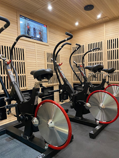 HOTWORX - Rosenberg TX - Hwy 36
