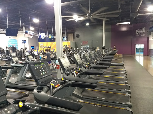 Crunch Fitness - Hattiesburg