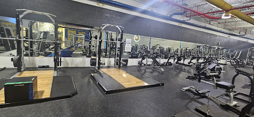 Gold\'s Gym Taylor