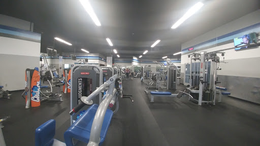 Crunch Fitness - San Dimas