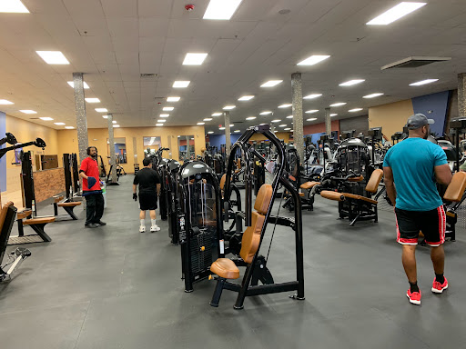 Bailey\'s Health & Fitness Powered By Chuze Fitness