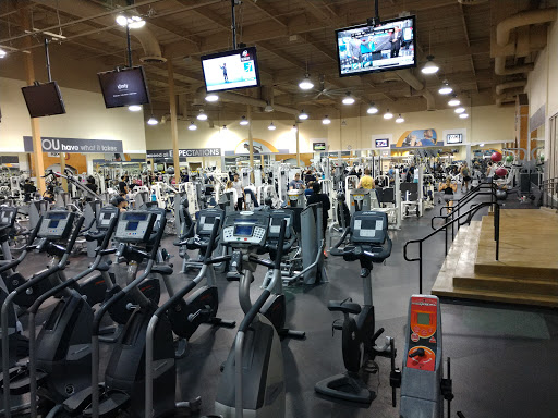 24 Hour Fitness