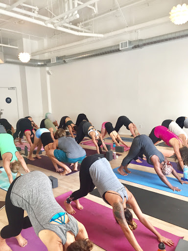 Red DAMond Yoga Washington