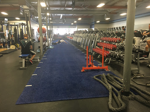 Crunch Fitness - Tustin