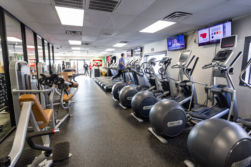 Downtown Fitness on West Lindsey