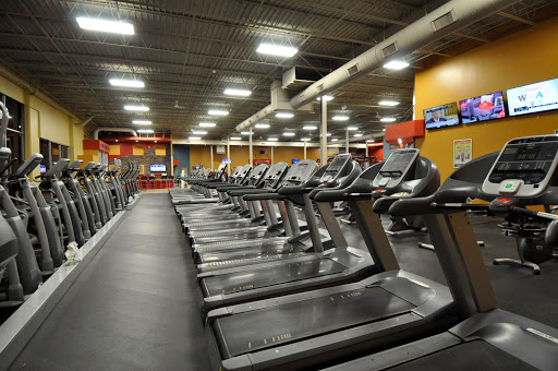Club Fitness - Florissant