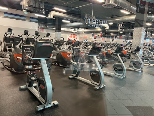 Crunch Fitness - Moreno Valley