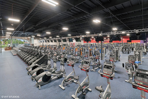 Crunch Fitness - Monrovia
