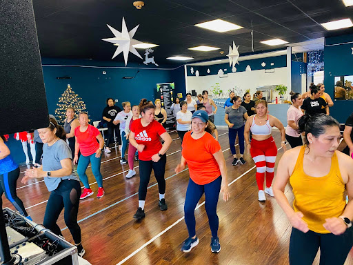 Zumba Orange County Con Teo Reyes