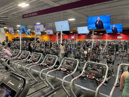 Crunch Fitness - Yukon