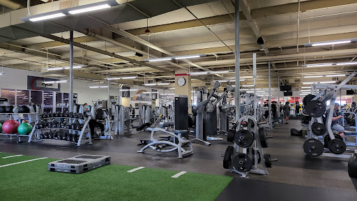 24 Hour Fitness