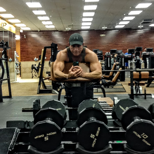 Bailey\'s Health & Fitness Powered By Chuze Fitness