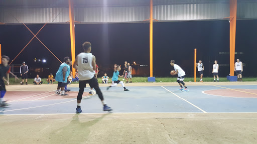 Fajardo Gardens Basketball Court - Cancha de Baloncesto de Fajardo Gardens