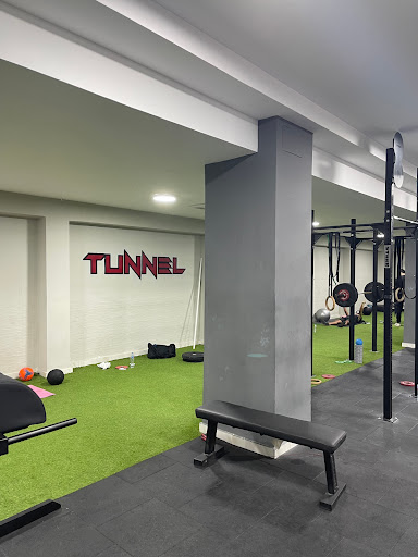 TUNNEL VISION BOX
