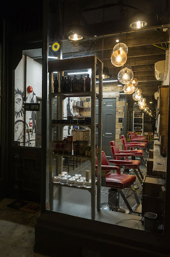 Taj Al-Sultan Mens Saloon