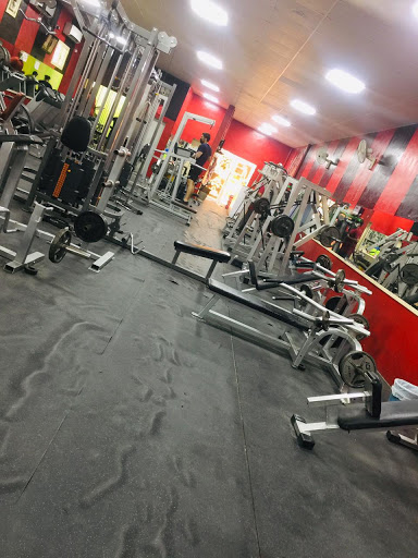 Fitness center bodybuilding
