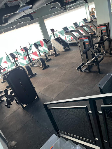 LIFT UP female sport center