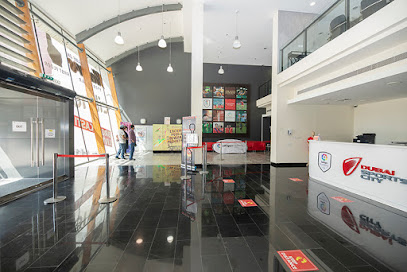 Sport city football academy .