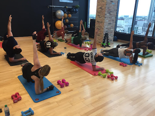 Personal Trainer / Online Coach Stay Golden Wellness